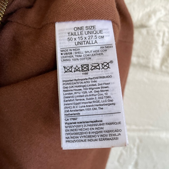 Banana Republic Slouchy Suede Hobo Bag in Brown - Picture 6 of 6